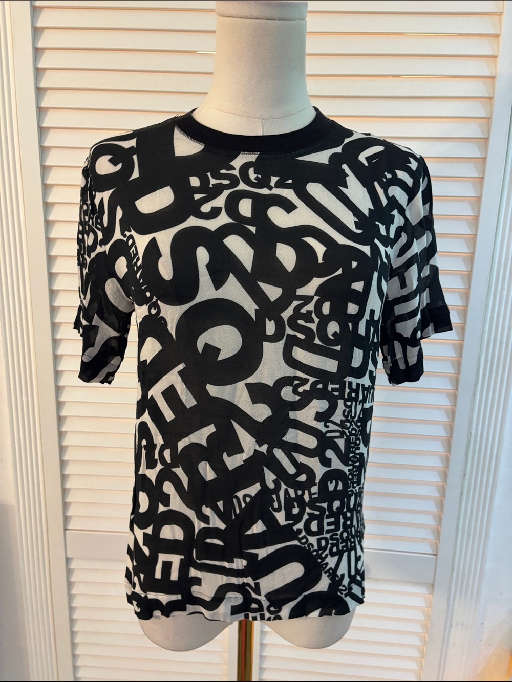 DSQUARED2 Black and White Short-Sleeve Graphic Letter Print Tee, XS